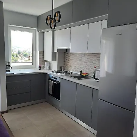 Apartment 3 Camere Брашов